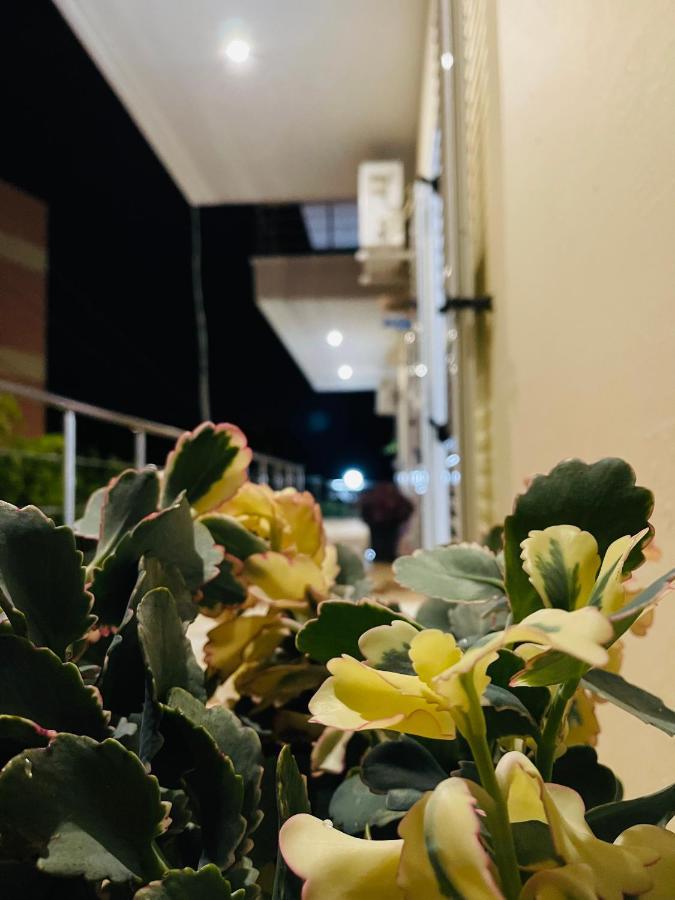 Orea Hotel Himare Esterno foto