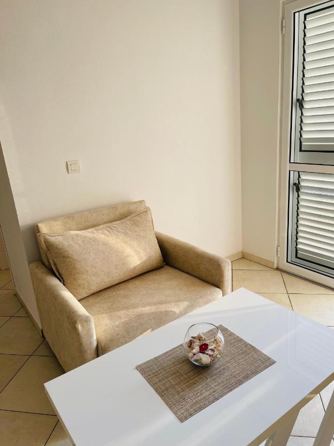 Orea Hotel Himare Esterno foto