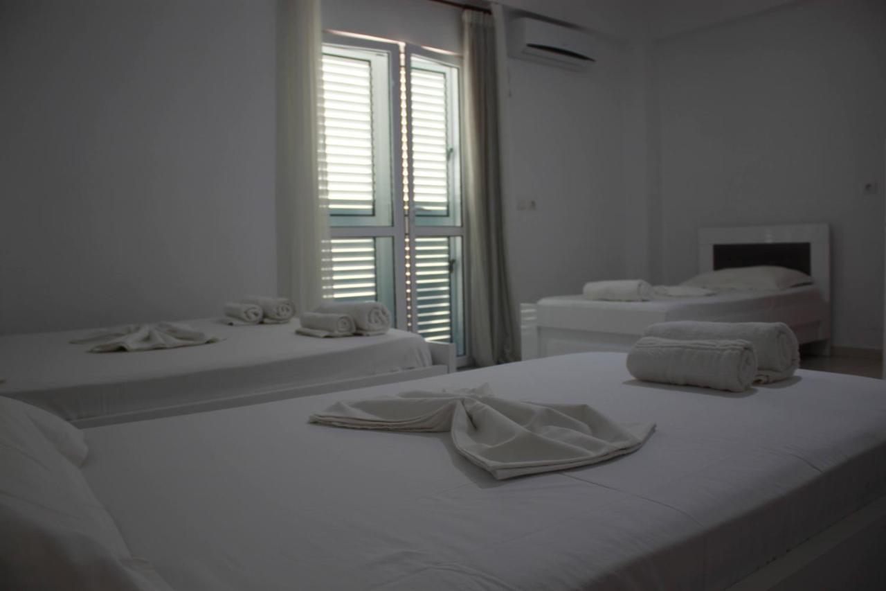 Orea Hotel Himare Esterno foto